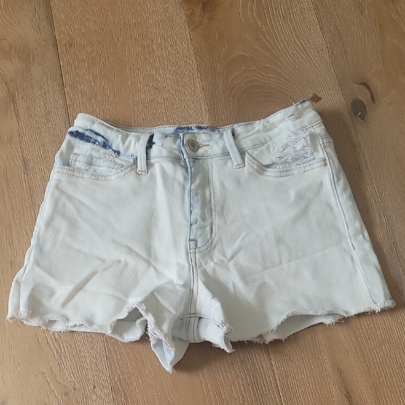 Altar'd State Jean Shorts Size Small - Picture 1 of 3
